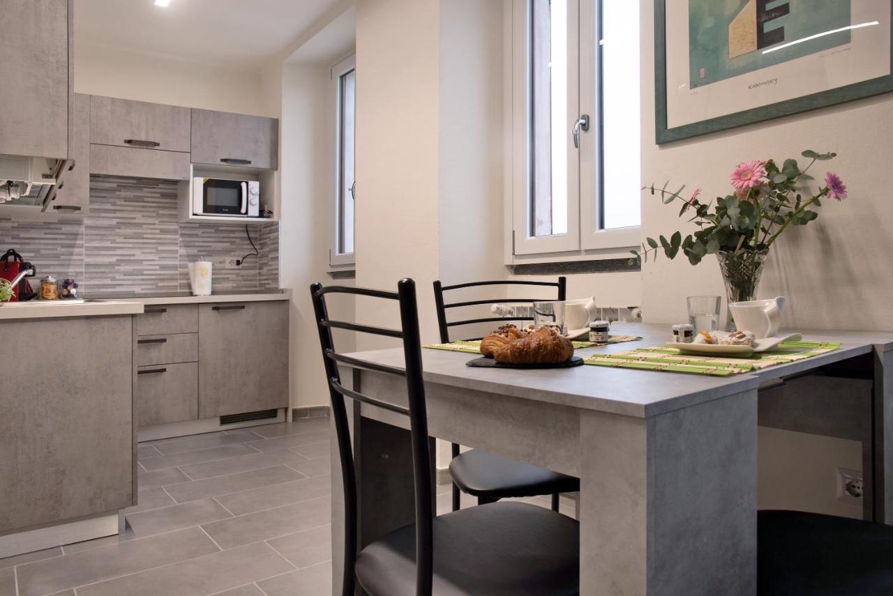 Efihouse Lago Maggiore Apartman Luino Kültér fotó
