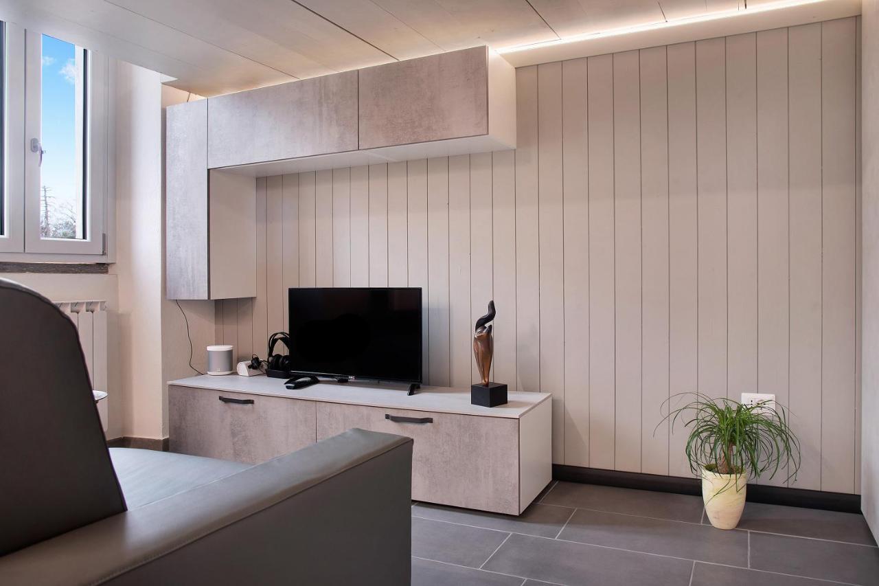 Efihouse Lago Maggiore Apartman Luino Kültér fotó