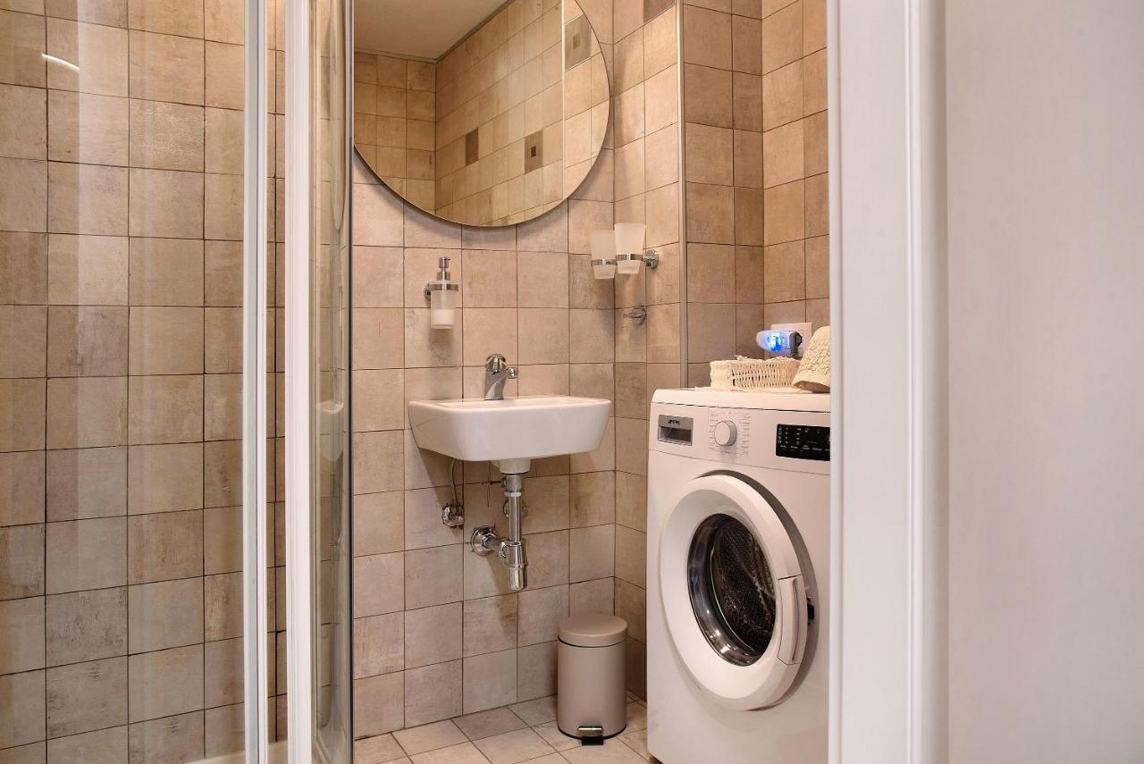 Efihouse Lago Maggiore Apartman Luino Kültér fotó